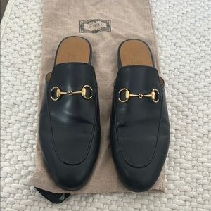 Gucci Black Leather women’s Loafers